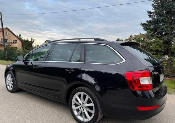 Skoda Octavia cena 35600 przebieg: 266874, rok produkcji 2013 z Śrem małe 352